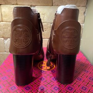 NWT Tory Burch Colton Bootie